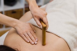 Triggerpunkt-Therapie in der Massagepraxis in Thun